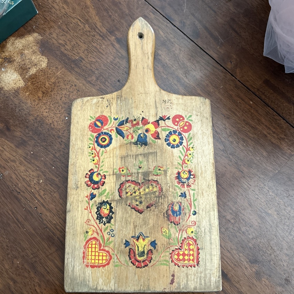 Wonderful Vtg Nevco Paint Decorated Cutting Board-hearts And Flowers-12"x6"!!